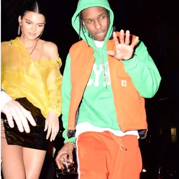 VLONE x Carhartt WIP 聯名企劃即將來襲？