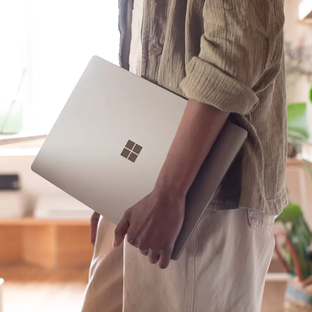 Microsoft 正式發佈 Surface Laptop 筆記本電腦