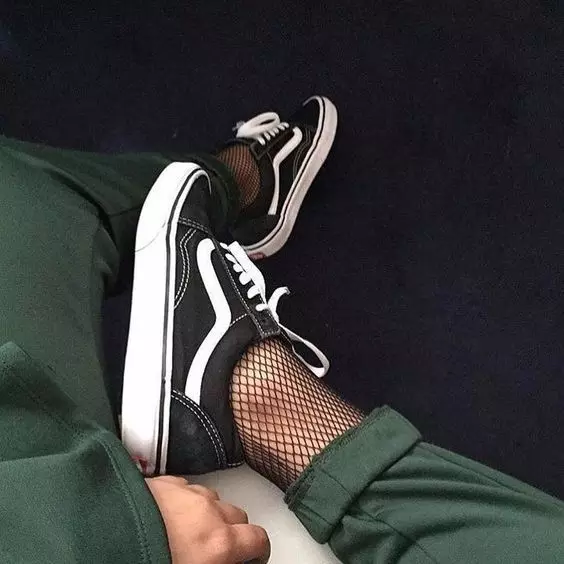 2017 必備鞋款：經典潮流回歸！Vans Old Skool 時尚街拍造型集！