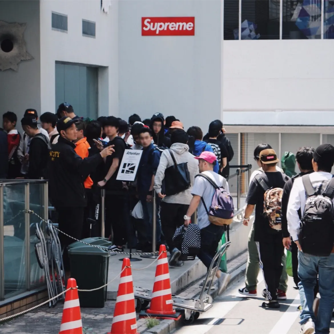 直擊 Supreme x COMME des GARÇONS SHIRT x Nike Air Force 1 Low 開賣搶購實況