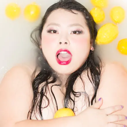 紅翻天！渡邊直美將發行首本個人寫真集　挑戰性感入浴卻帶有滿滿喜感...