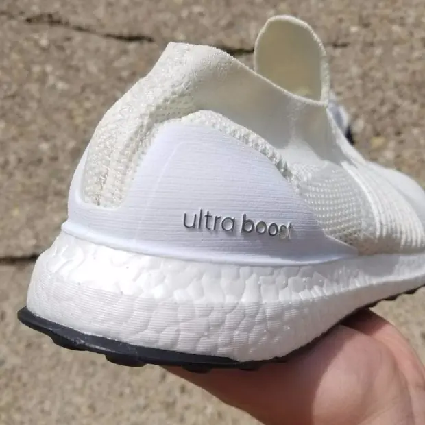  adidas UltraBOOST Laceless 無鞋帶版本初登場　諜照曝光！