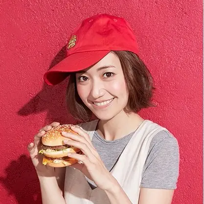 最意想不到的聯乘，由 Beams 和 McDonald’s 合作推出的巨無霸潮物一下子就賣光！