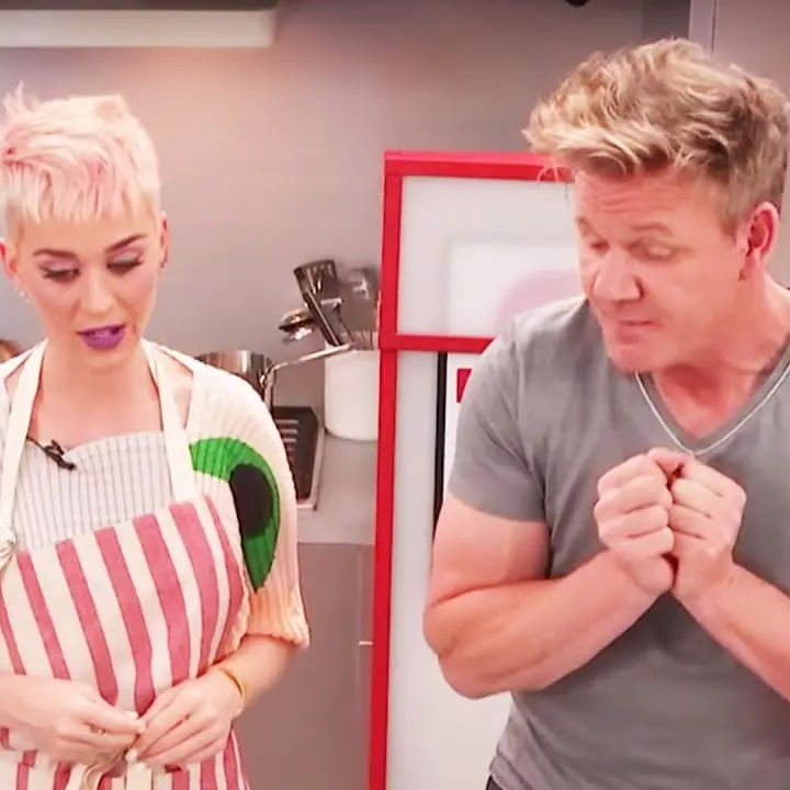 Katy Perry 大戰地獄廚神 Gordon 肉醬肉丸，驚慌大喊「那個電磁爐在對我尖叫」！