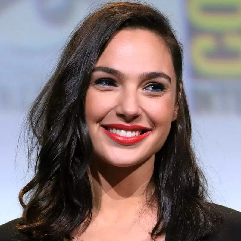 女神的飲食哲學大公開！擁有完美身材的 Gal Gadot，原來平日都是吃這些！