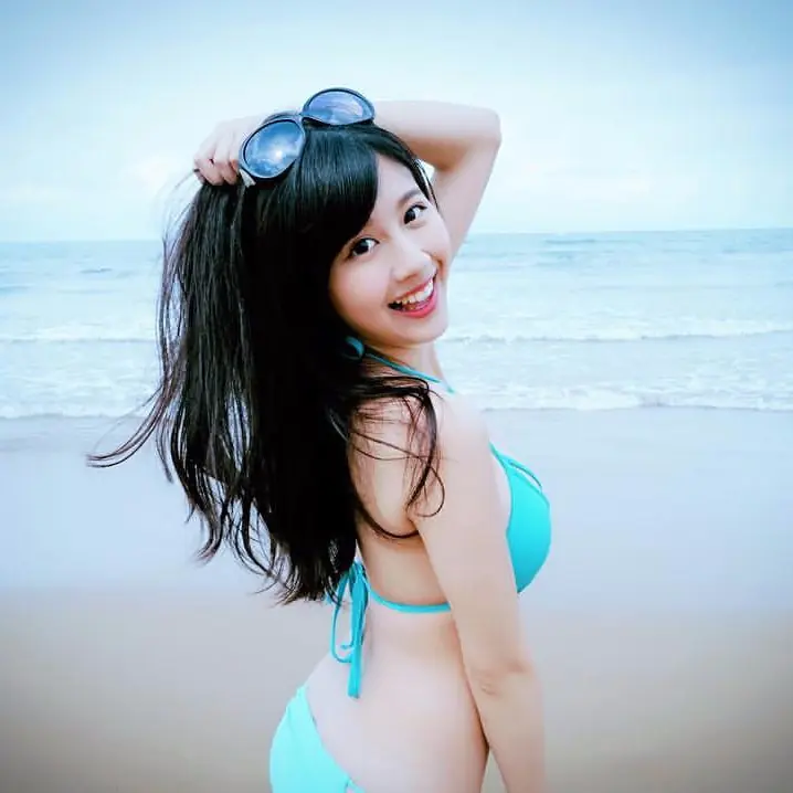 【野生抓正妹❤】被 Po 上表特版超過 10 次！「比基尼正妹」小燕又被搜　網友：這個你不認識我也是跪了