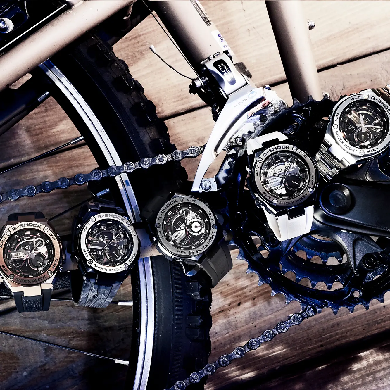 你的 G-SHOCK 還沒升級？脫離學生感的金屬錶面，G-STEEL 系列你想抗拒都難！