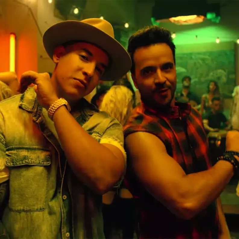 《Despacito》能成為2017 年夏天最熱門的單曲，除了Justin Bieber 的助陣還要歸功於拉丁歌曲流行的趨勢