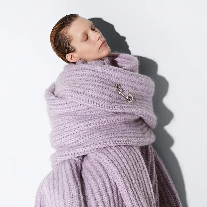 瑞典品牌 Acne Studios 爆球鞋抄襲爭議　Nike 經典的這一雙疑似被「致敬」了...