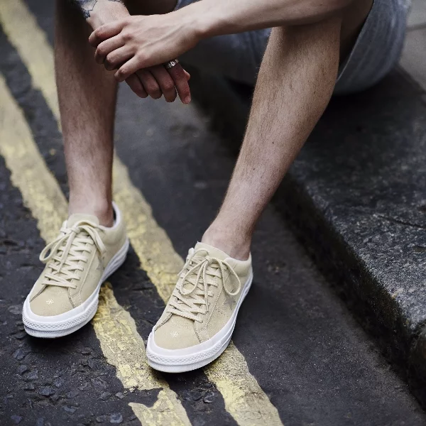 「倫敦SOHO區的寶石」：CONVERSE ONE STAR X FOOTPATROL慶祝獨家聯名合作