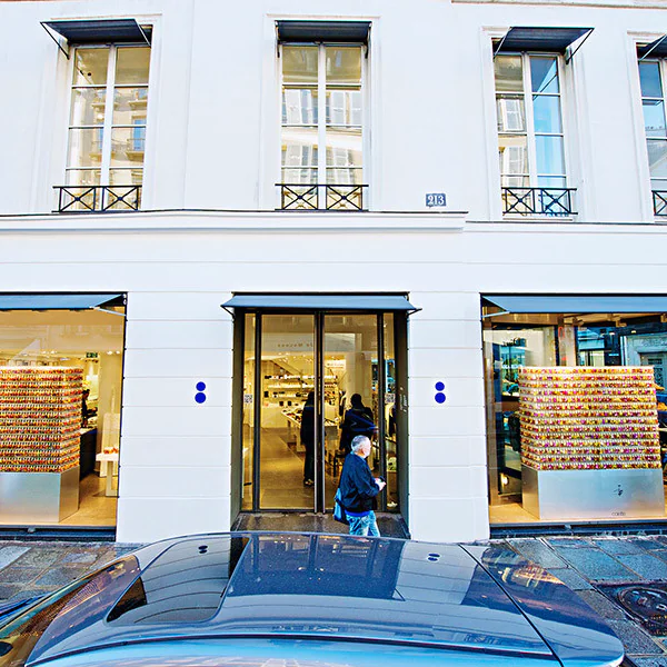 colette 20 週年慶生玩出新境界，除了一大波聯名還找來Balenciaga、CHANEL 等品牌接管門店