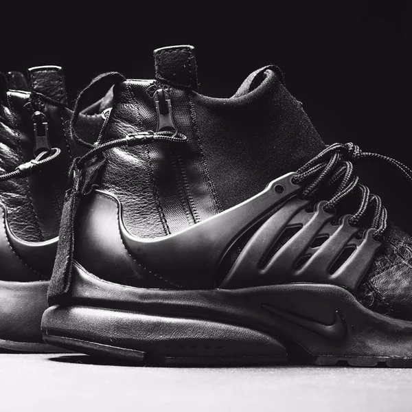 近賞 The Shoe Surgeon 全新黑魂 NikeLab x ACRONYM Presto Mid 定製鞋款