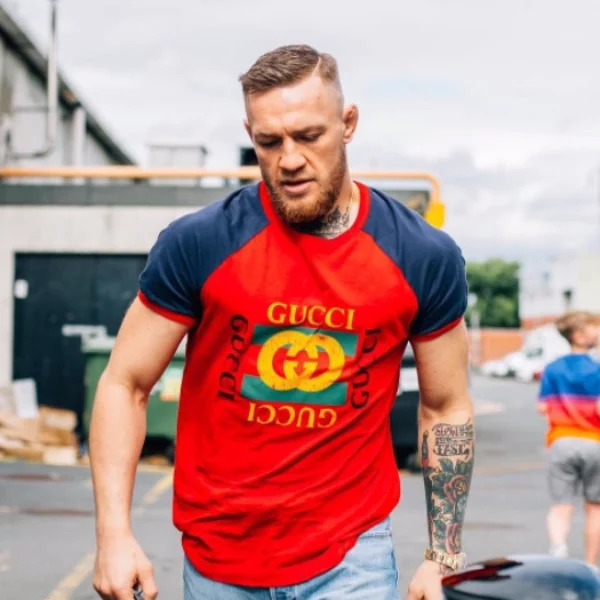 UFC 拳王 Conor McGregor 穿搭整理！私下的他原來是個「粉紅男孩」...