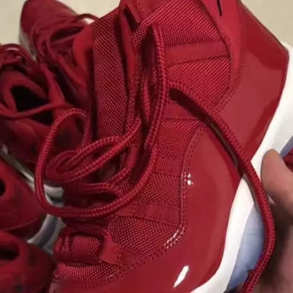 Air Jordan 11 Retro Gym Red 耀眼紅色新登場，就連鞋盒也變更設計了！