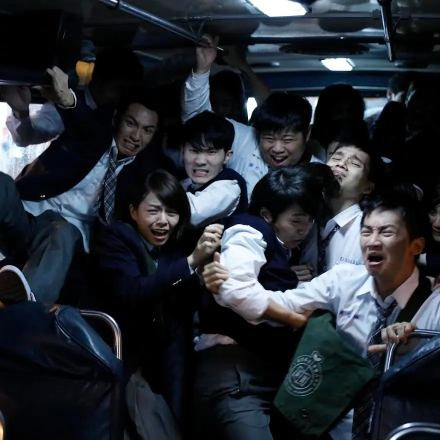 宋芸樺、蔡昌憲「濕身車震」 5 分鐘　痠痛、瘀青只為力挺九把刀！