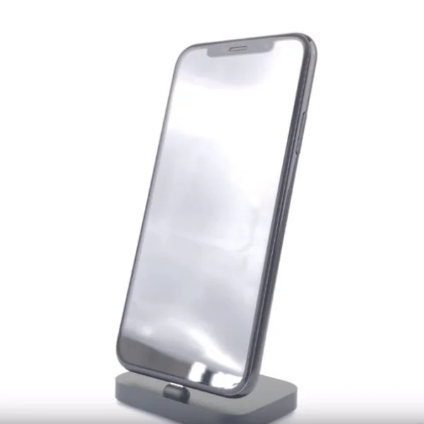 iPhone 8實物曝光！ 不少網民竟表示接受不了