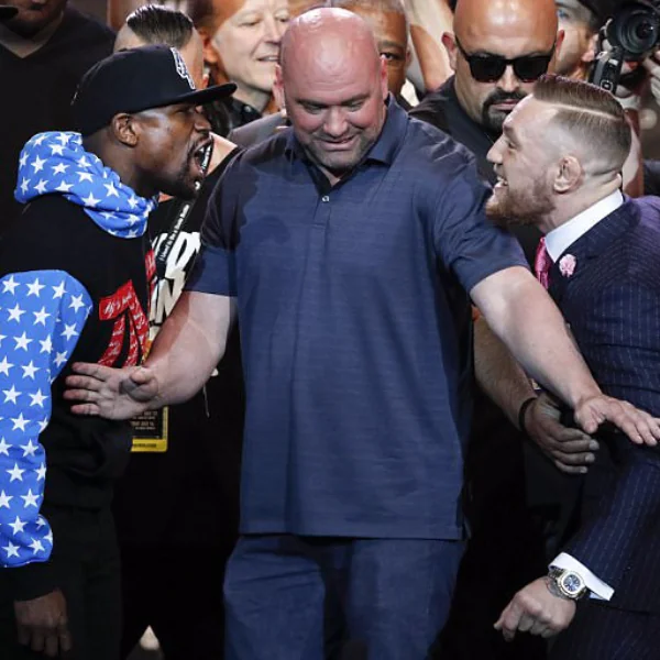 垃圾話狂噴！Conor McGregor 竟專門訂做這套西裝　小巧思戲謔拳王梅威瑟！