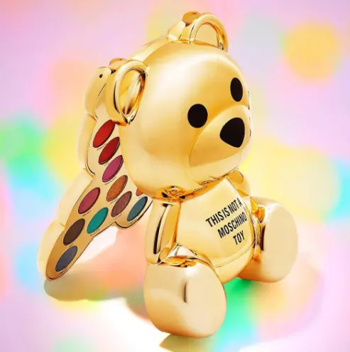 2017 年一定要搶的化妝品：Sephora x Moschino 的 Teddy Bear 化妝系列肯定會成為最火熱的時尚小物