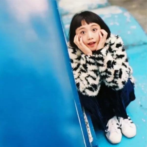 「超萌系教主」三戶夏芽教你 6 招 Pose 擺脫類網美！