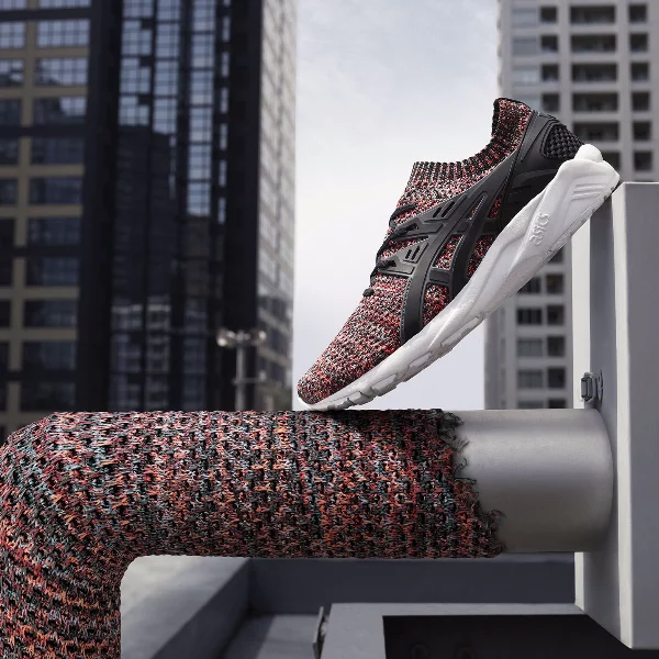ASICSTIGER GEL-KAYANO TRAINER KNIT 秋冬再度襲捲街頭！ 針織鞋款新革命，採用SPACE DYE單股異色紗，呈現獨一無二的視 覺饗宴。