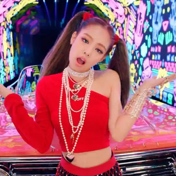 魅惑迷人！BLACKPINK成員Jennie 熱門新曲《AS IF IT'S YOUR LAST》 穿搭大集合！