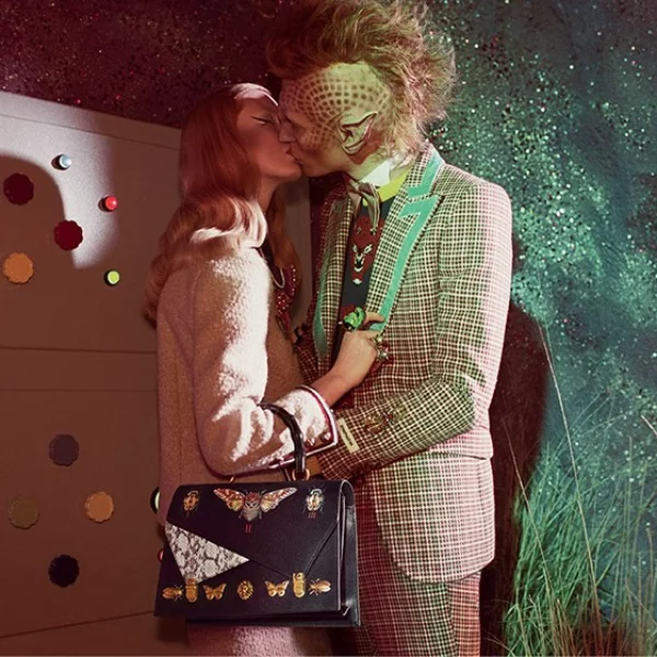 不要誤會！這不是甚麼新的科幻電影劇照，而是 Gucci 2017 秋冬系列的廣告造型照！