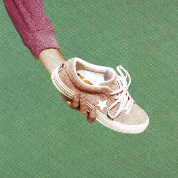 蜜蜂刺繡、撞色壓花全上腳！Converse One Star x Golf le Fleur 聯名系列四色齊發