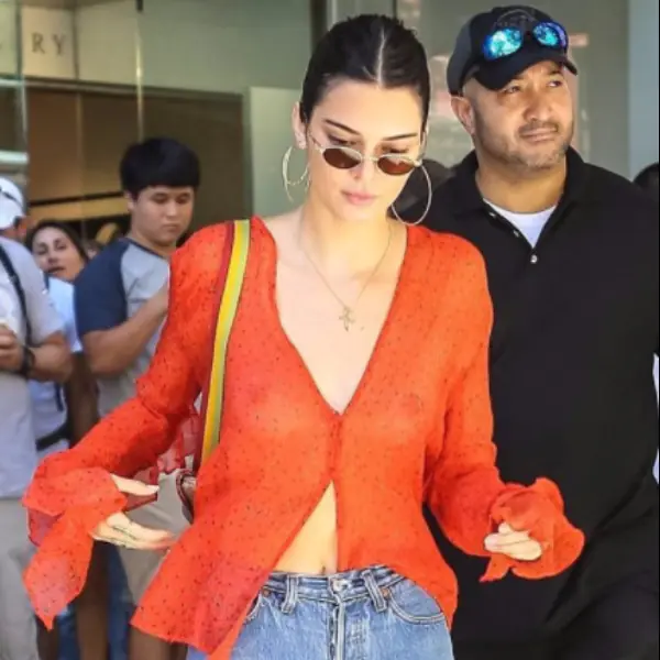 春光乍現！Kendall Jenner 最新《私服穿搭》，adidas x AW即將全球發售！