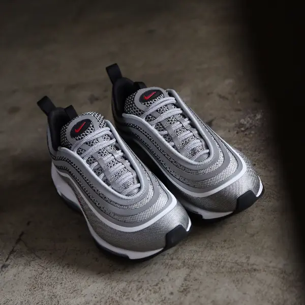 讓子彈飛，Nike Air Max 97 Ultra 實鞋近賞！
