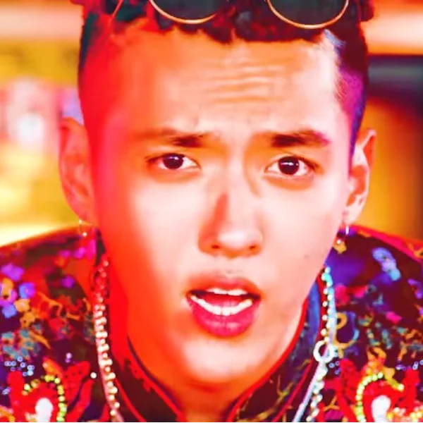 跟想像中不一樣？吳亦凡最新單曲〈6〉MV 釋出　原來「原曲」是這樣！