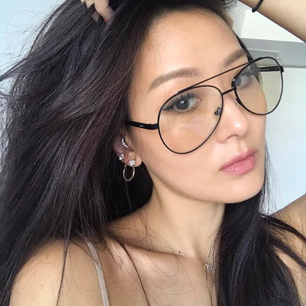 專櫃等級成份卻只要開架價格？名媛孫芸芸「保持超完美唇」就靠這 1 隻！