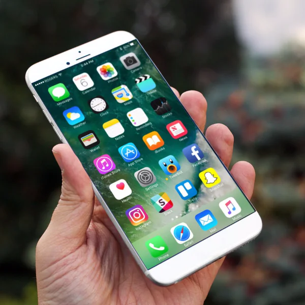 比 iPhone 7 Plus 還要大！iPhone 8 將會成為整個 iPhone 家族中最大的手機？