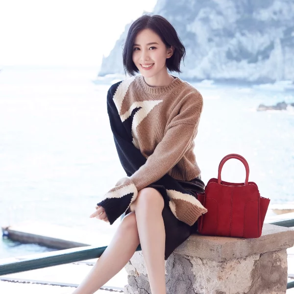 劉詩詩清新短髮擔任 TOD'S 品牌大使，清新氣質破表！