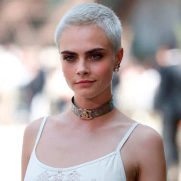 衝出大銀幕打入戲劇界！Cara Delevingne 將聯同 Orlando Bloom 演出全新 Amazon 劇集，故事竟然是關於謀殺案？！