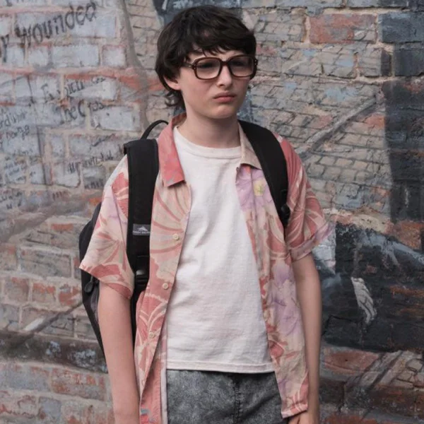 電影《牠》最搶戲的嘴砲王「瑞奇」　14 歲芬恩·沃夫哈德其實是混血美男！