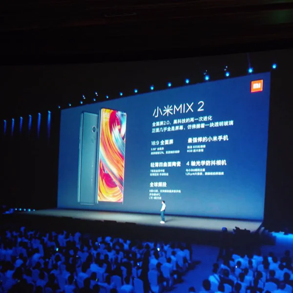 〔乂抗對決〕比新機也比心機！iPhone、小米規格大比拚　你選哪一支？