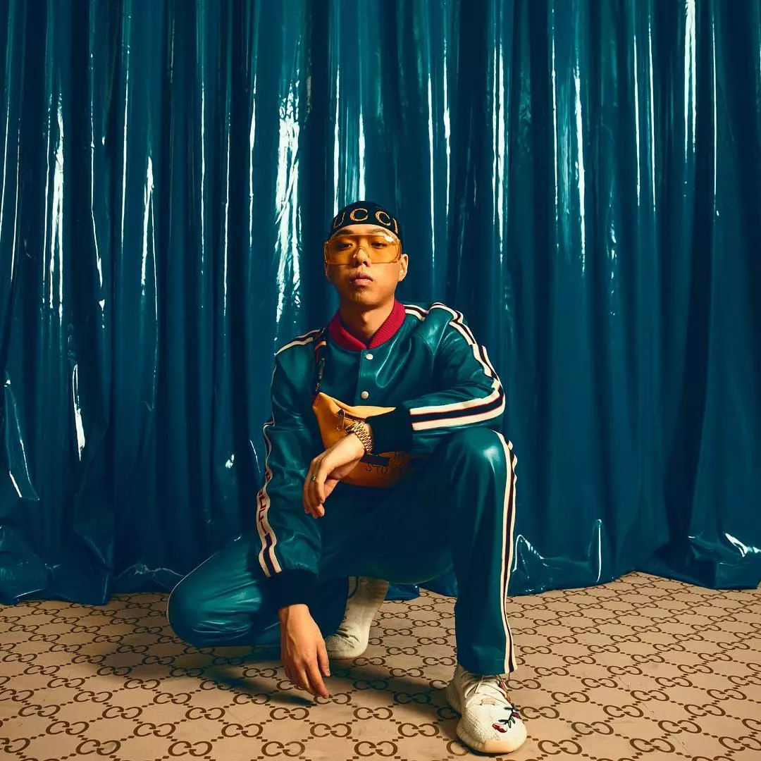 MV 排場超大到處都是 Gucci ？ 你不能不知道這位韓國大勢「饒舌機器 BewhY」!