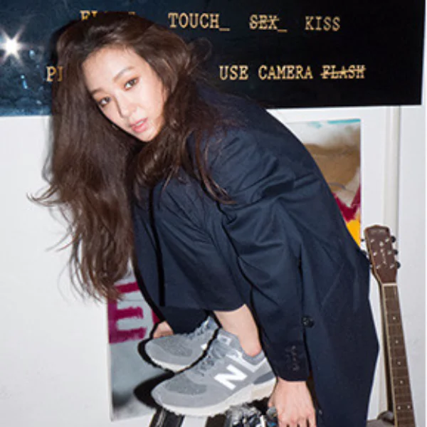 脫離制服，微成熟感著物升級！New Balance 574 全新後青春款誕生，我覺得很可以！