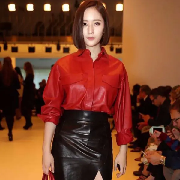 韓國最美姊妹花！Krystal《最新穿搭》與姐姐 Jessica 同遊米蘭時裝周！