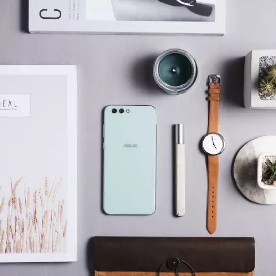 奢華合作！手機界的精品 ZenFone 4 推出「TIFFANY 薄荷綠」新色！限定期間入手還有機會得到 TIFFANY & CO 鍊墜