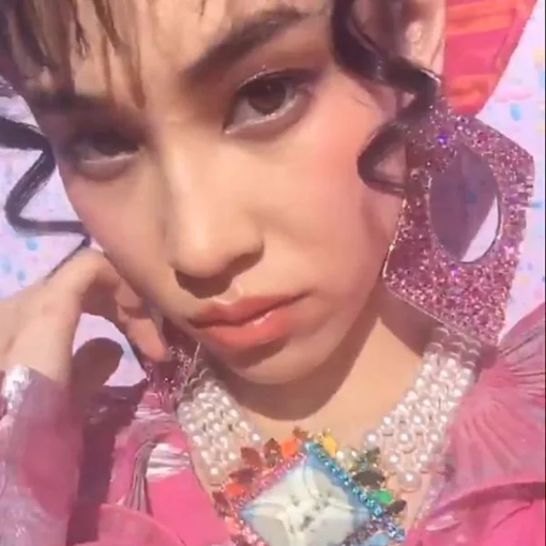 〔浮誇女子〕誇張耳環正當道！水原希子近期配戴率超高的原來是這個品牌