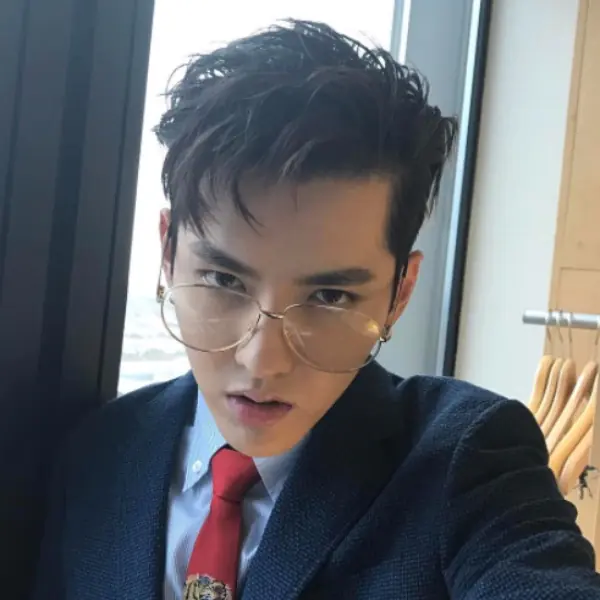 真的狂！吳亦凡新歌《Deserve》衝上美國告示牌冠軍　締造華人歌手新紀錄！