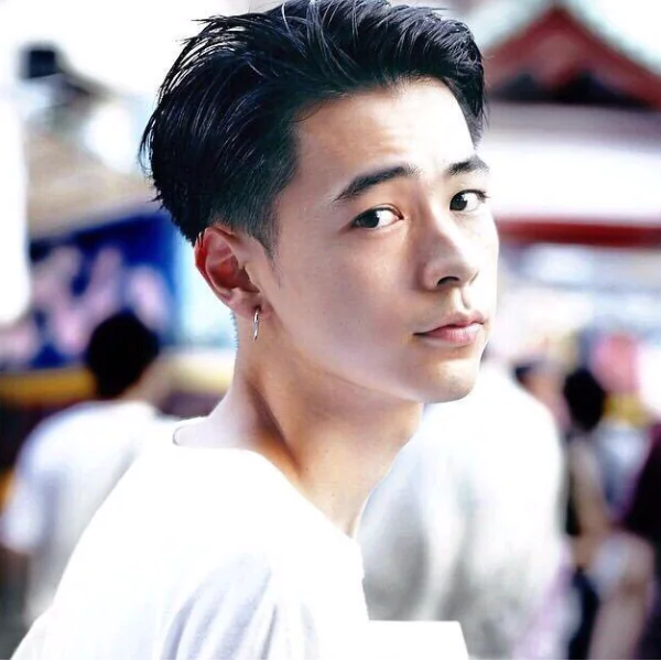 《空中急診英雄》酷帥演員「成田凌」私下反差超大，車禍擦撞第一個反應讓日本網友好吃驚！