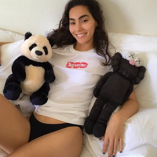 強大代言陣容再添一枚！Supreme 女神  Adrianne Ho  正式加盟 adidas Originals