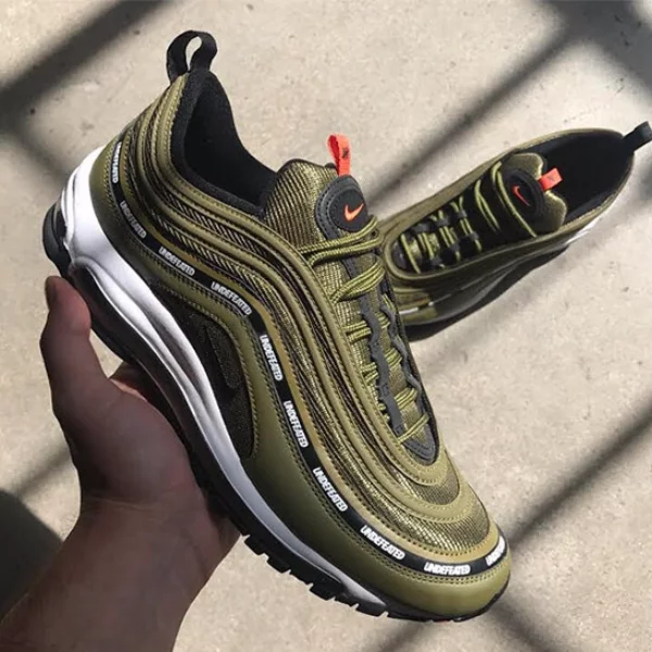 〔軍魂著用〕黑白配色還不夠過癮？UNDEFEATED x Nike Air Max 97 推出時下最夯軍綠配色！