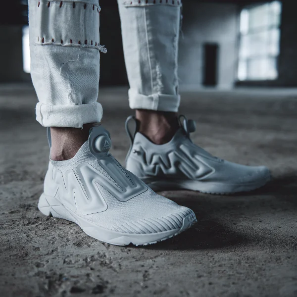 話題潮鞋再進化！Reebok 釋出Pump Supreme Ultraknit極簡黑、太空灰新全新配色
