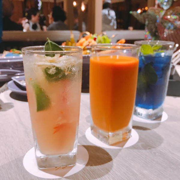 不用跑泰國！曼谷必吃泰式料理「NARA Thai Cuisine」來台 人氣調酒竟是＂酸辣湯＂？