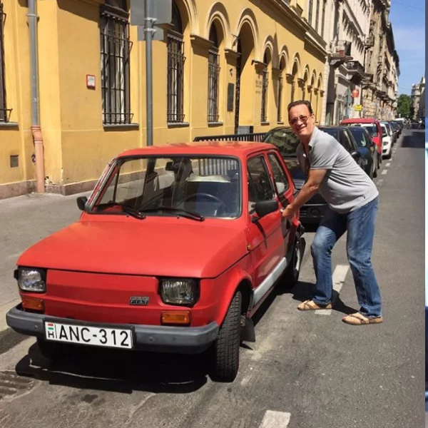 好萊塢大明星把 IG 玩壞了，不同於大螢幕的有趣照片精選！