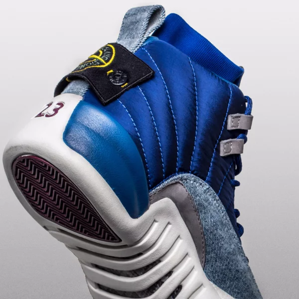 誠意爆錶！客製單位送上為 Drake 專屬訂製 Stone Island x Jordan 12 代