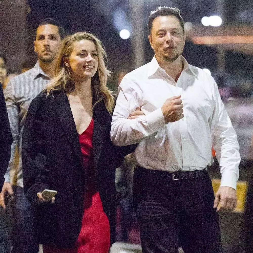 吃早餐有助復合？Amber Heard、伊隆馬斯克分手再合體 　「鋼鐵人」深情告白喚回舊愛？